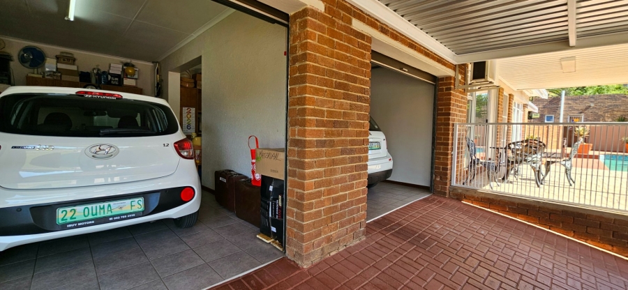 3 Bedroom Property for Sale in Fichardt Park Free State